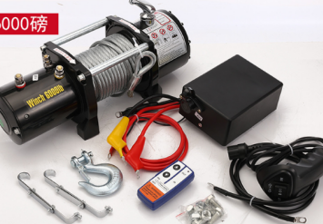 莘縣龍卷風損毀汽車，電動絞盤參與救援工作