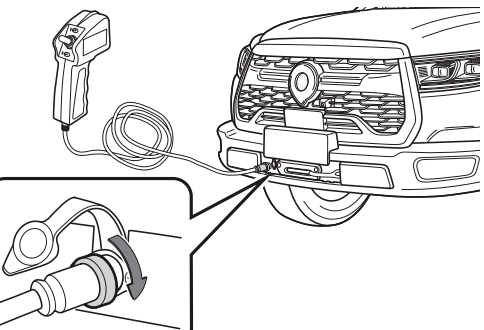 怎么利用車載絞盤使車輛脫離淤泥陡坡